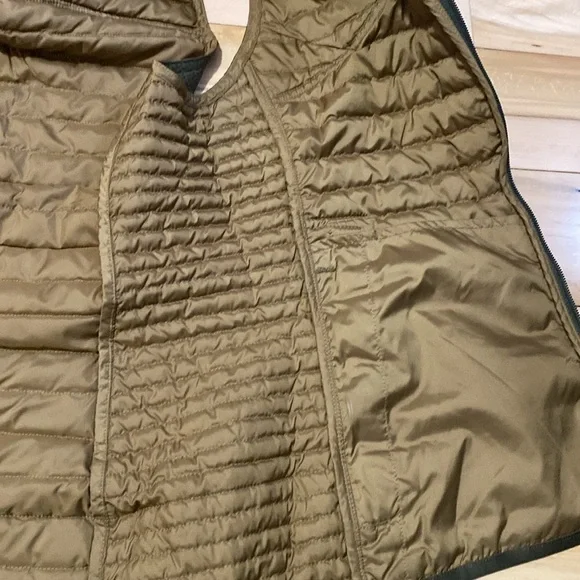Women's Eddie Bauer Stormdown 700 Olive Quilted Vest - Picture 15 of 15